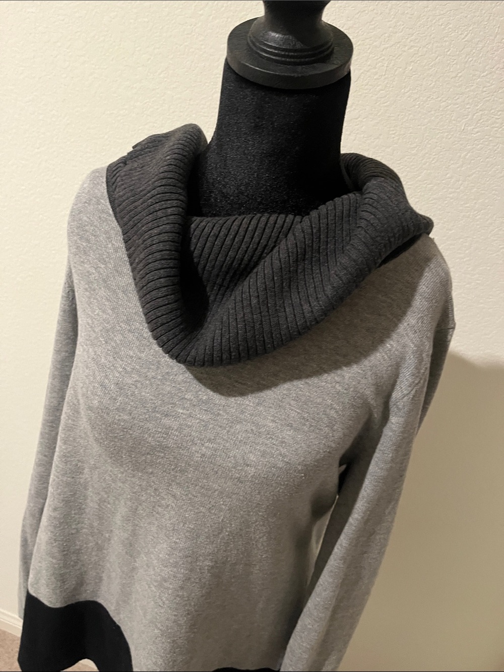 Karen Scott Women's Two-Tone Gray & Black Cowl Neck Sweater